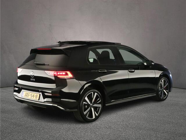 Volkswagen GOLF GTE 1.5 TSI eHybrid 272pk DSG Automaat Panoramadak, 360 camera, Adaptive cruise control, LED matrix koplampen, Stuurwiel verwarmd, Achteruitrijcamera