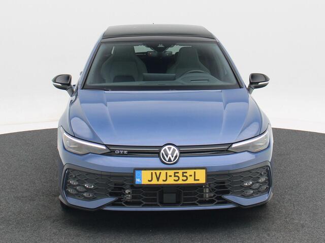 Volkswagen GOLF 1.5 TSi 272 Pk Automaat eHybrid GTE | Panoramadak | Matrix LED | Head-Up Display | Stoel- & Stuurverwarming | Stoel koeling | Camera | Draadloos Laden | Trekhaak | 23.682 Km!