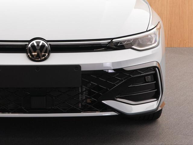 Volkswagen GOLF Variant 1.5 eTSI R-Line Edition
