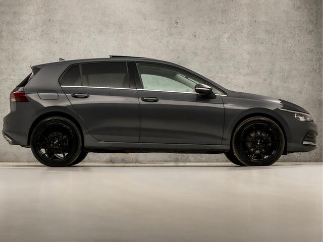 Volkswagen GOLF 1.4 eHybrid Sport 204Pk Automaat (SCHUIFDAK, APPLE CARPLAY, HEAD-UP DISPLAY, STUUR/STOELVERWARMING, MEMORY SEATS, IQ LIGHT KOPLAMPEN, CAMERA, SFEERVERLICHTING, GETINT GLAS, NIEUWSTAAT)