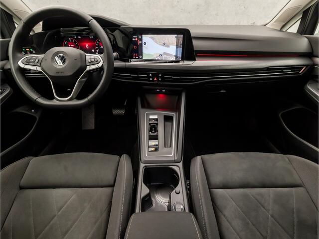 Volkswagen GOLF 1.4 eHybrid Sport 204Pk Automaat (SCHUIFDAK, APPLE CARPLAY, HEAD-UP DISPLAY, STUUR/STOELVERWARMING, MEMORY SEATS, IQ LIGHT KOPLAMPEN, CAMERA, SFEERVERLICHTING, GETINT GLAS, NIEUWSTAAT)
