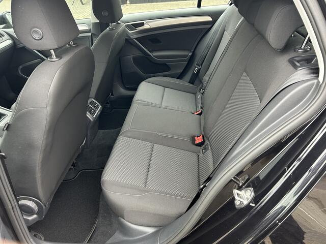 Volkswagen GOLF 1.0 TSI Trendline Cruise Navi App Airco Cv Lm Nap