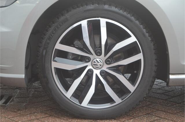 Volkswagen GOLF 1.5 TSI Comfortline Pano/camera/navi/DAB