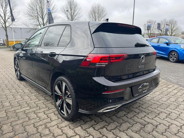Volkswagen GOLF 1.4 eHybrid GTE Navi, cruise, pdc, virtual cockpit