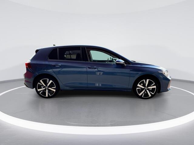 Volkswagen GOLF 1.5 eHybrid 204pk DSG Life Edition · Camera · Stuur- & Stoelverwarming · Keyless · Sfeerverlichting · ACC · Apple/Android Car Play · 18"Velgen · Garantie t/m 24-06-2029 of 100.000km