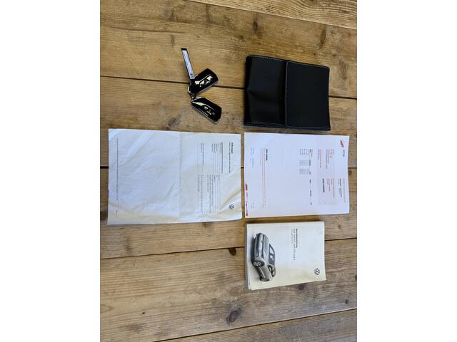 Volkswagen GOLF 8 GTI Clubsport 2.0 TSI 300pk DSG / Aut. IQ Light Harman Kardon Panoramadak 19" !!!