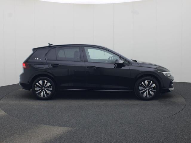 Volkswagen GOLF 1.5 eTSI 150pk DSG Goal · Camera · Navigatie · Trekhaak · Apple/Android Car Play · Stoelverwarming · Garantie t/m 09-04-2027