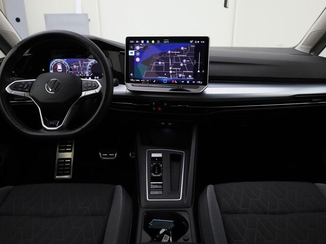 Volkswagen GOLF 1.5 eTSI 150pk DSG Goal · Camera · Navigatie · Trekhaak · Apple/Android Car Play · Stoelverwarming · Garantie t/m 09-04-2027