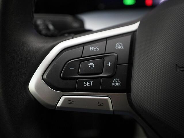 Volkswagen GOLF 1.5 eTSI 150pk DSG Goal · Camera · Navigatie · Trekhaak · Apple/Android Car Play · Stoelverwarming · Garantie t/m 09-04-2027