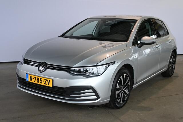 Volkswagen GOLF 1.0 TSI United Business Navigatie Carplay LED Stuur/Stoelverwarming RIjklaarprijs Inruil Mogelijk!