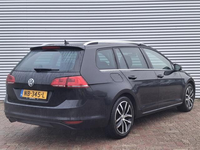 Volkswagen GOLF Variant 1.2 TSI Connected Series | Nieuw Binnen! | Camera | Stoelverwarming | Half leder