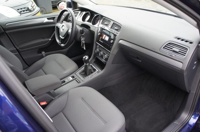 Volkswagen GOLF 1.5 TSI Executive-pakket TREKH/NAVI/ADAPTIEF-CRUISE PERFECTE STAAT