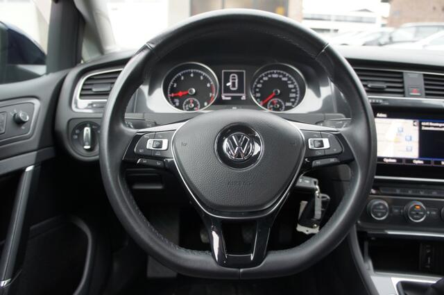 Volkswagen GOLF 1.5 TSI Executive-pakket TREKH/NAVI/ADAPTIEF-CRUISE PERFECTE STAAT