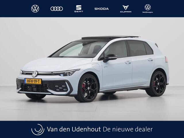 Volkswagen GOLF GTE 1.5 TSI eHybrid 272pk DSG Panoramadak / Demonstratieauto