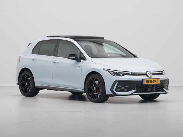 Volkswagen GOLF GTE 1.5 TSI eHybrid 272pk DSG Panoramadak / Demonstratieauto