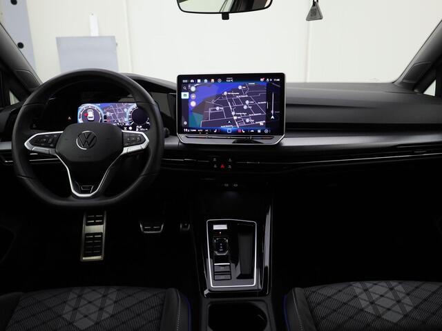 Volkswagen GOLF 1.5eTSI/150PK R-Line DSG · Navigatie · Camera + Parkeersensoren · Apple/Android · Garantie t/m 11-11-2026
