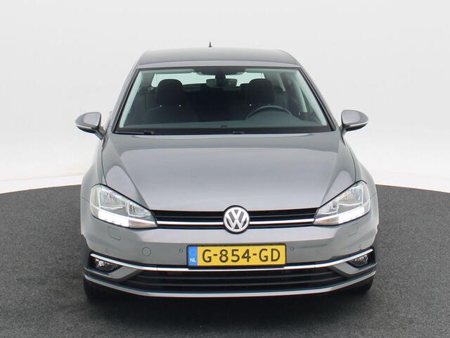Volkswagen GOLF 1.0 TSI Comfortline | Trekhaak | Camera | Stoelverwarming | Adaptive Cruise | Clima Tronic | Navigatie | 16 Inch | 113.768 km !!