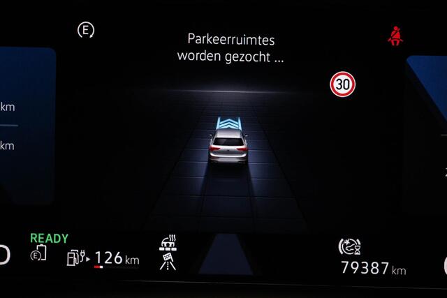 Volkswagen GOLF 1.4 eHybrid GTE | WINTER / ASSISTENTIE- PACK | IQ LIGHT | PANORAMADAK | CAMERA | 18"