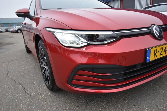 Volkswagen GOLF Variant 1.0 TSI Life Business , VIRTUAL COCKPIT , A UITRIJ CAM , LED KOPL , ST+STUUR VERW ,