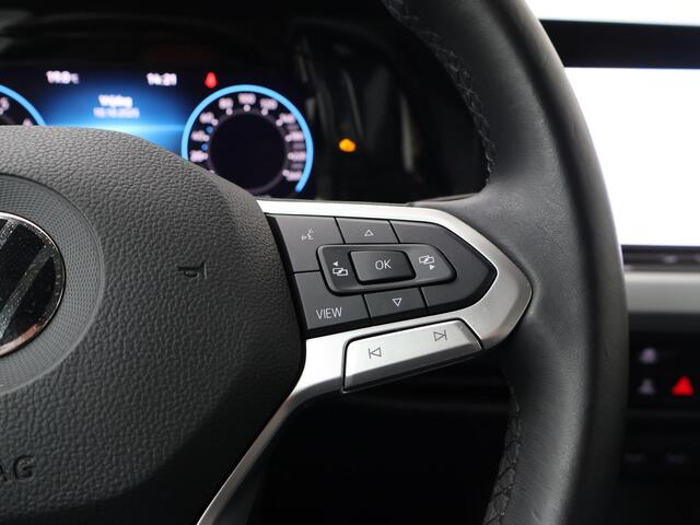 Volkswagen GOLF Variant 1.0 TSI Golf | 110 PK | Climate control | LED verlichting | Apple Carplay/Android Auto | Parkeersensoren |