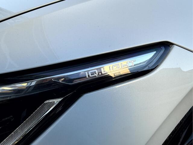 Volkswagen GOLF 1.5 TSI Life Panoramadak, 18''Lmv, IQ Light, Winterpakket