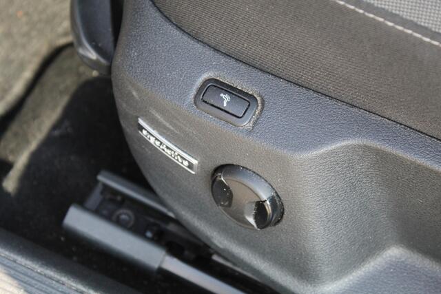 Volkswagen GOLF Variant 1.0 TSI Comfortline Business//Automaat!!