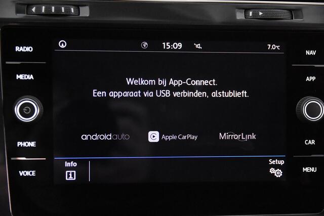 Volkswagen GOLF Variant 1.0 TSI Comfortline *1ste Eigenaar*Navigatie*Trekhaak*