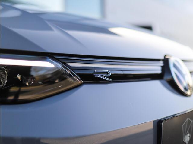 Volkswagen GOLF 1.5 TSI R-Line | Camera | Stuur/Stoelverw. | DAB | ACC