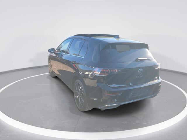 Volkswagen GOLF 1.5eTSI/150PK Style 50 Edition DSG · Panoramadak · Apple/Android Car Play · Massagefunctie · Camera · Garantie t/m 06-03-2027