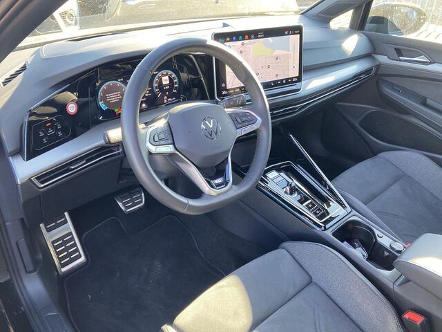 Volkswagen GOLF 1.5eTSI/150PK Style 50 Edition DSG · Panoramadak · Apple/Android Car Play · Massagefunctie · Camera · Garantie t/m 06-03-2027
