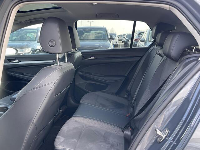 Volkswagen GOLF 1.5 eHybrid 204PK DSG Style Edition / Panoramadak / Digital Cockpit Pro / Matrix Led Koplampen / 18'' LMV / VW