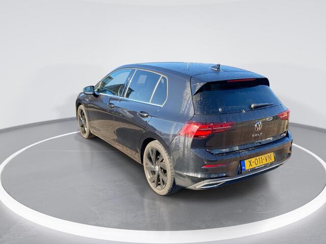 Volkswagen GOLF 1.5eTSI/150PK Style · Navigatie · Camera + Parkeersensoren · Apple/Android Car Play·