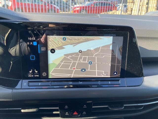 Volkswagen GOLF 1.5eTSI/150PK Style · Navigatie · Camera + Parkeersensoren · Apple/Android Car Play·