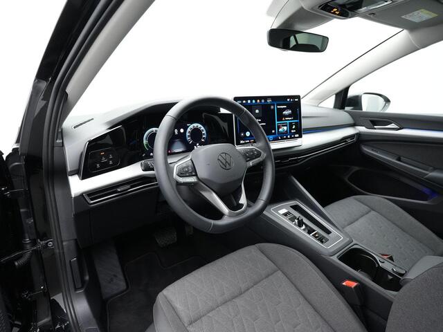 Volkswagen GOLF 1.5 eHybrid 204 pk Life Edition | Stuur-/stoelverwarming | Achteruitrijcamera | Adaptive Cruise