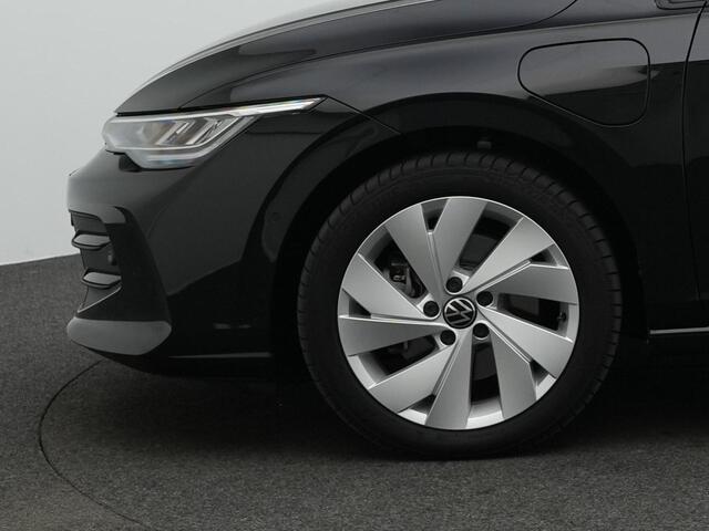 Volkswagen GOLF 1.5 eHybrid 204 pk Life Edition | Stuur-/stoelverwarming | Achteruitrijcamera | Adaptive Cruise