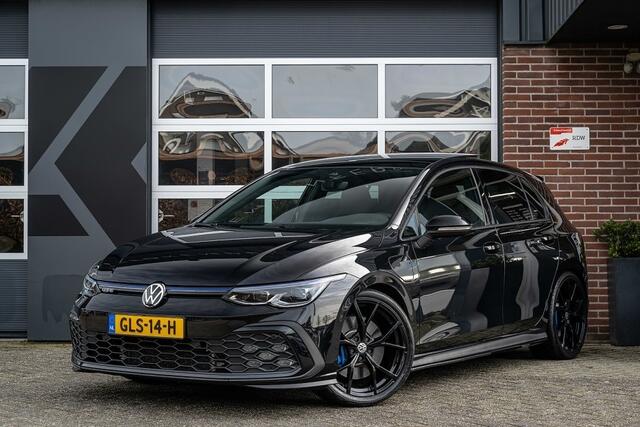 Volkswagen GOLF 1.4 eHybrid GTE | Panorama | IQ led | Camera | Keyless | ACC | DCC | Sfeerverlichting | 19' inch |