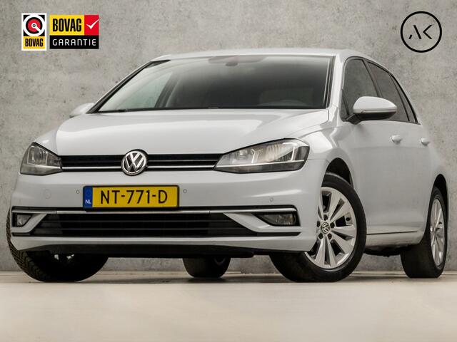 Volkswagen GOLF 1.0 TSI Sportline Automaat (APPLE CARPLAY, GROOT NAVI, CLIMATE, PARKEERSENSOREN, SPORTSTOELEN, GETINT GLAS, LM VELGEN, ADAPTIVE CRUISE, NIEUWSTAAT)
