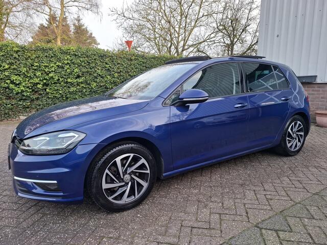 Volkswagen GOLF 1.5 TSI PANODAK/CLIMAT/ADAPTIVE CRUISE/NAVI/LED 130PK