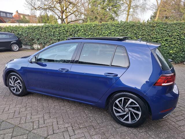 Volkswagen GOLF 1.5 TSI PANODAK/CLIMAT/ADAPTIVE CRUISE/NAVI/LED 130PK