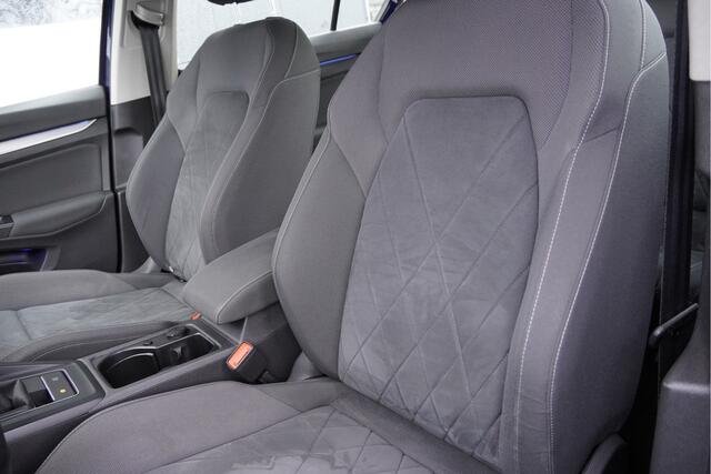 Volkswagen GOLF 1.5 TSI 5drs Life Business BJ2020 Lmv 16" | Led V+A | Pdc | Navi | Keyless entry | Achteruitrijcamera | App-Connect | Virtual cockpit | Dashboard verlichting | Climate control | Cruise control | Sportstoelen | Verwarmde voorstoelen | Elek. Be stoel+Mem