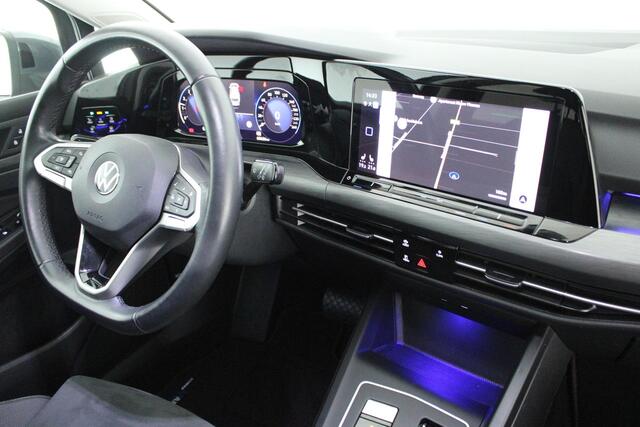 Volkswagen GOLF Variant 1.5 eTSI 150pk DSG Style Keyless Camera Stoelverwarming Memory Virtual Cockpit Navigatie IQ-Light