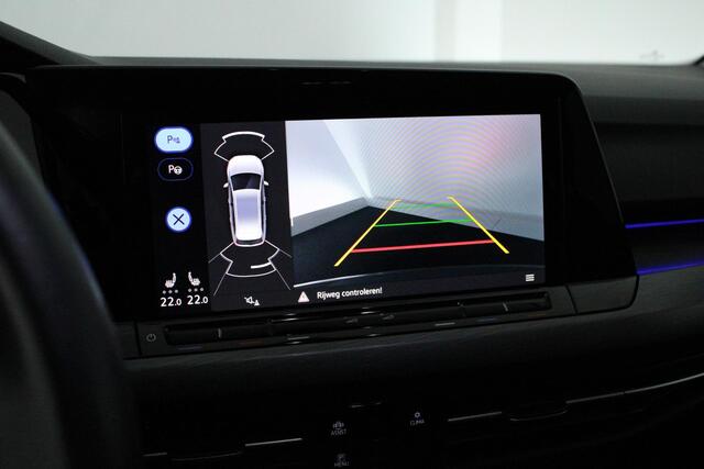 Volkswagen GOLF Variant 1.5 eTSI 150pk DSG Style Keyless Camera Stoelverwarming Memory Virtual Cockpit Navigatie IQ-Light