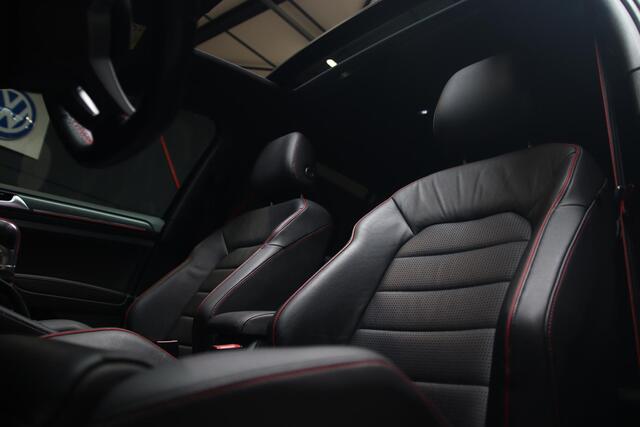 Volkswagen GOLF 2.0 TSI GTI TCR PANO-DYN-MEMORY-BIG BREAK KIT