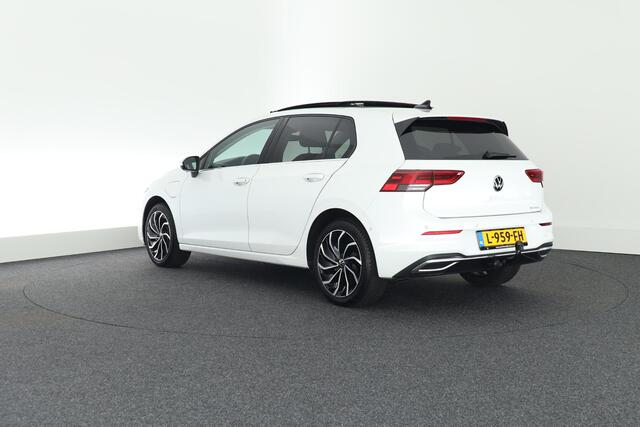 Volkswagen GOLF 1.4 204pk eHybrid Style Oryxwit Panoramadak Trekhaak Camera DCC Keyless Virtual Cockpit Navigatie