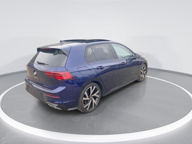 Volkswagen GOLF 1.5TSI/130PK R-Line · Panoramadak · Camera · Apple/Android Car Play · Navigatie · Stoel- & Stuurverwarming