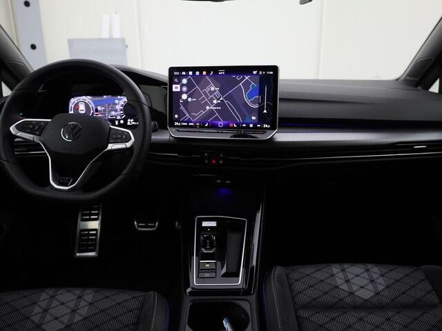 Volkswagen GOLF 1.5eTSI/150PK R-Line Black Style Edition DSG · Panoramadak · Camera + Parkeersensoren · Stoel- & stuurverwarming · Garantie t/m december 2026