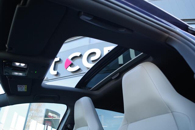 Volkswagen GOLF 1.4 eHybrid GTE 245 PK PHEV, Schuif Kanteldak, Leder, Trekhaak, Memory, Stoelkoeling -Verwarming