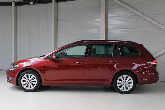 Volkswagen GOLF Variant 1.0 TSI Comfortline Navihgatie | Trekhaak | Climate Control | Cruise Control