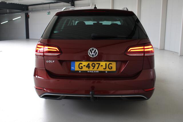 Volkswagen GOLF Variant 1.0 TSI Comfortline Navihgatie | Trekhaak | Climate Control | Cruise Control
