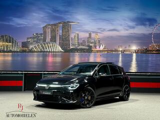 volkswagen-golf-8-r-2.0-tsi-4motion